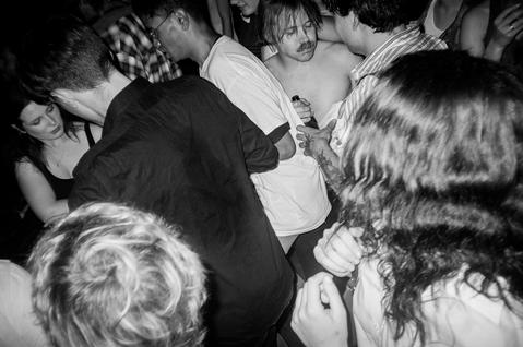 MINI SKIRT & LIQUID FACE